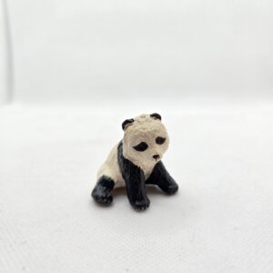 Bébé panda assis 50070 - Papo