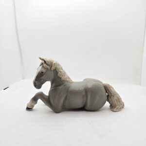 Jument Percheron couchée 51523 - Papo