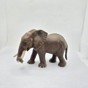 Eléphant d'Afrique femelle 14342 - Schleich