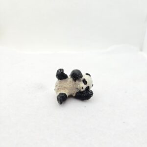 Bébé panda jouant 50134 - Papo