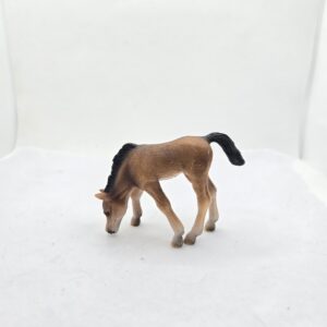 Poulain Arabe broutant 13642 - Schleich