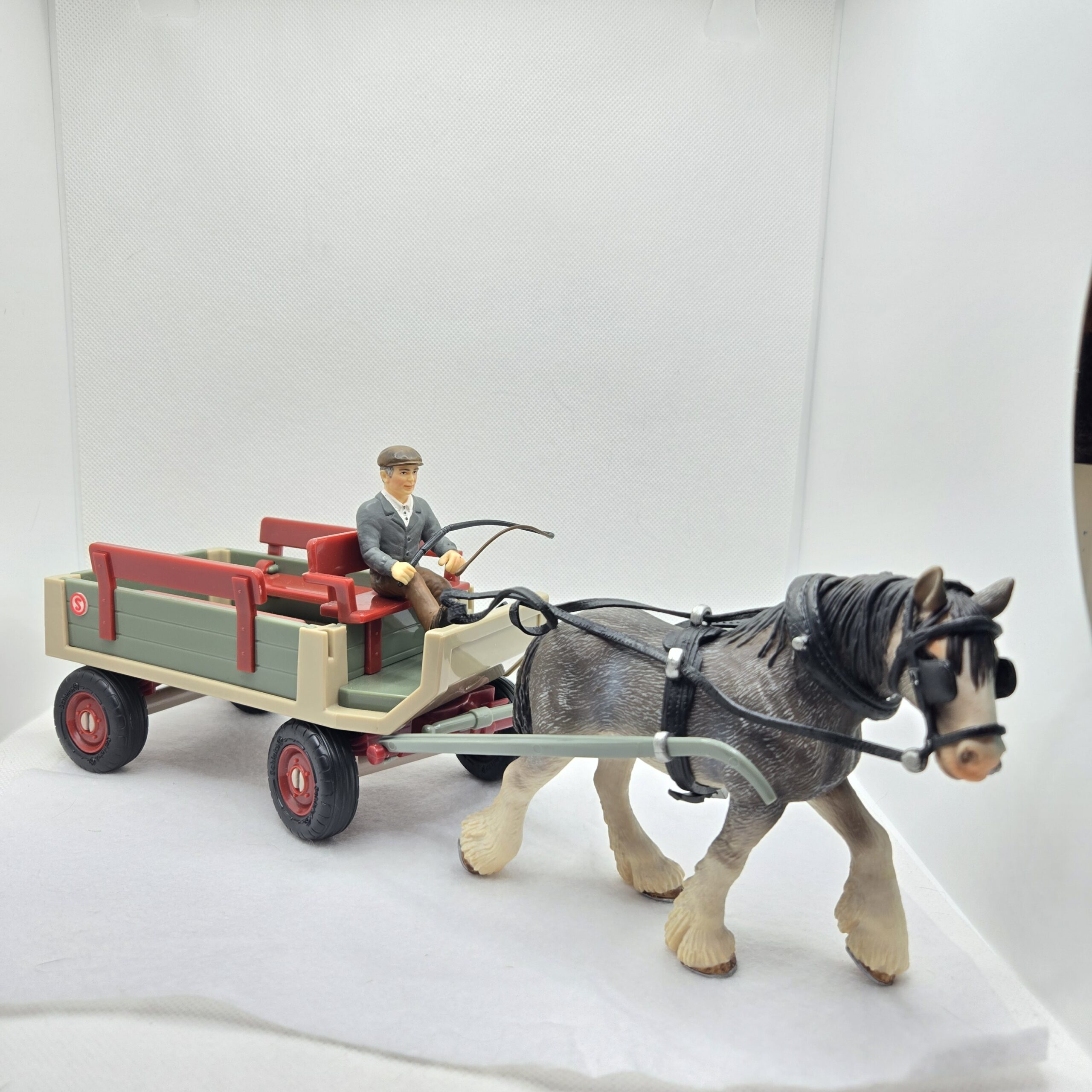 Calèche avec jument Clydesdale 40190 - Schleich